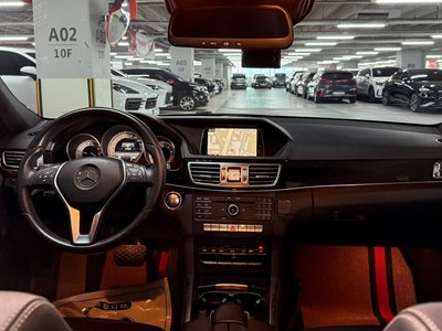 MERCEDES-BENZ E-CLASS - 5