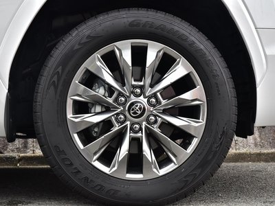 TOYOTA LAND CRUISER 300 - 5