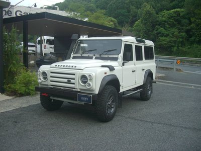 LAND ROVER DEFENDER - 1