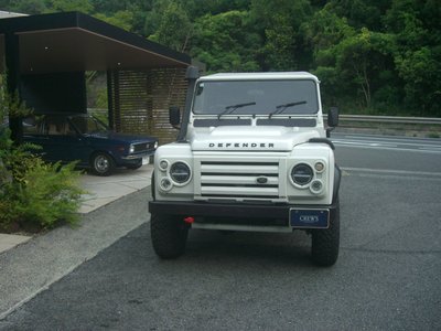 LAND ROVER DEFENDER - 2
