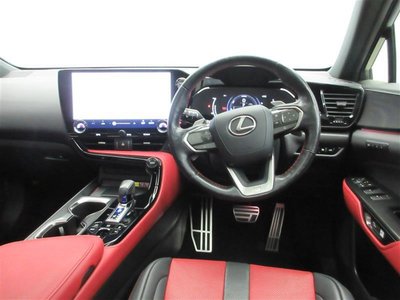 صورة 5 لـ 2022 Lexus NX