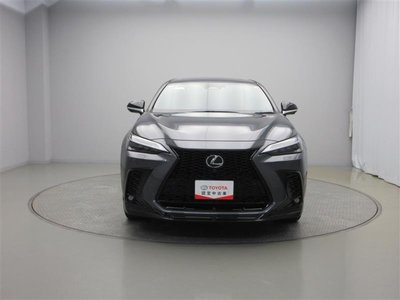 صورة مصغرة 15 لـ 2022 Lexus NX