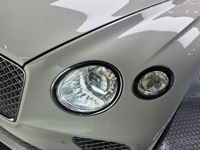 صورة 9 لـ 2019 Bentley CONTINENTAL