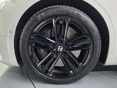 صورة 6 لـ 2019 Bentley CONTINENTAL