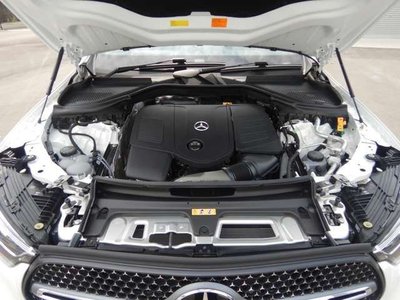 2024 Mercedes-BENZ GLC — миниатюра 19