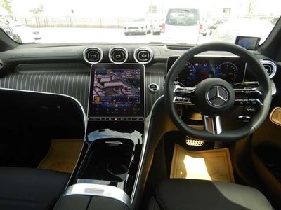 صورة 3 لـ 2024 Mercedes-BENZ GLC