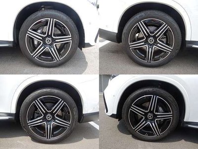 2024 Mercedes-BENZ GLC — миниатюра 18