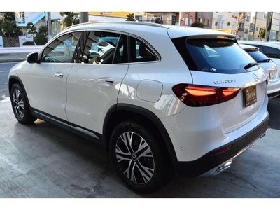 MERCEDES-BENZ GLA - 6