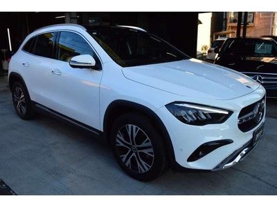 MERCEDES-BENZ GLA - 3