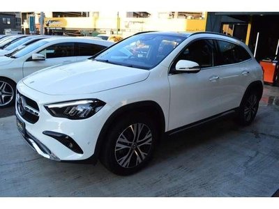 MERCEDES-BENZ GLA - 2