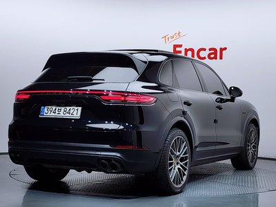 PORSCHE CAYENNE - 5