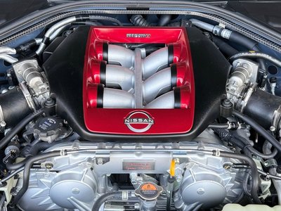 NISSAN GT-R - 7
