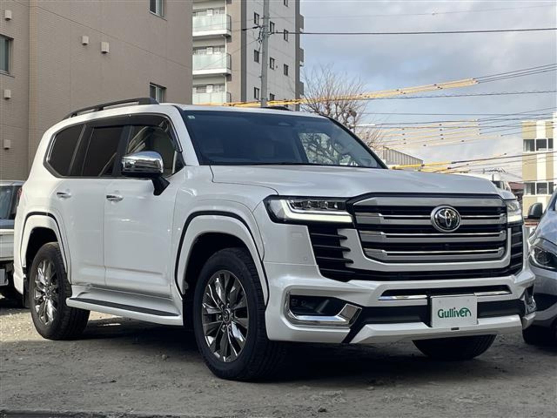 TOYOTA LAND CRUISER 300 - View 1