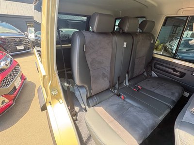 صورة مصغرة 37 لـ 2024 Toyota LAND CRUISER 70