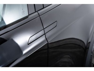 2023 Tesla MODEL X — миниатюра 18
