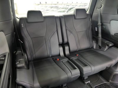 صورة مصغرة 57 لـ 2024 Lexus LM