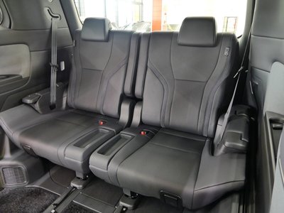 صورة مصغرة 58 لـ 2024 Lexus LM