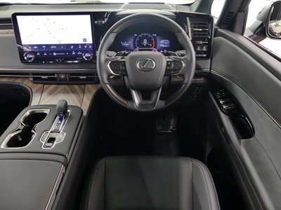 صورة مصغرة 11 لـ 2024 Lexus LM