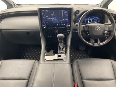 2025 Toyota ALPHARD — фото 2
