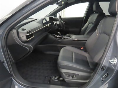 2024 Toyota CROWN SPORT photo 9