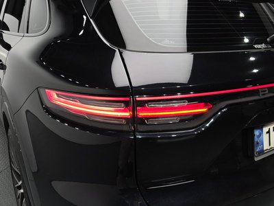 صورة 10 لـ 2020 Porsche CAYENNE