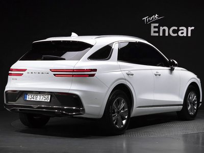 2025 Genesis GV70 照片 2