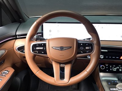 2025 Genesis GV70 — миниатюра 18
