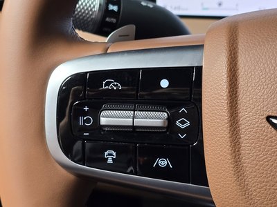 2025 Genesis GV70 — миниатюра 21