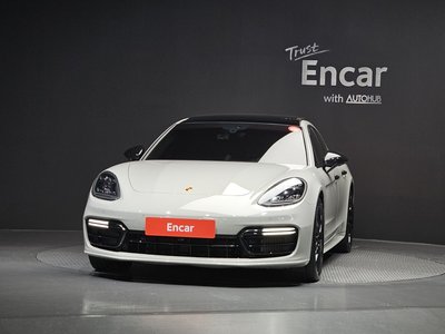 PORSCHE PANAMERA - 2