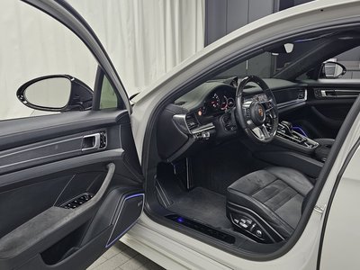 PORSCHE PANAMERA - 10