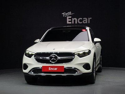 صورة 2 لـ 2025 Mercedes-BENZ GLC