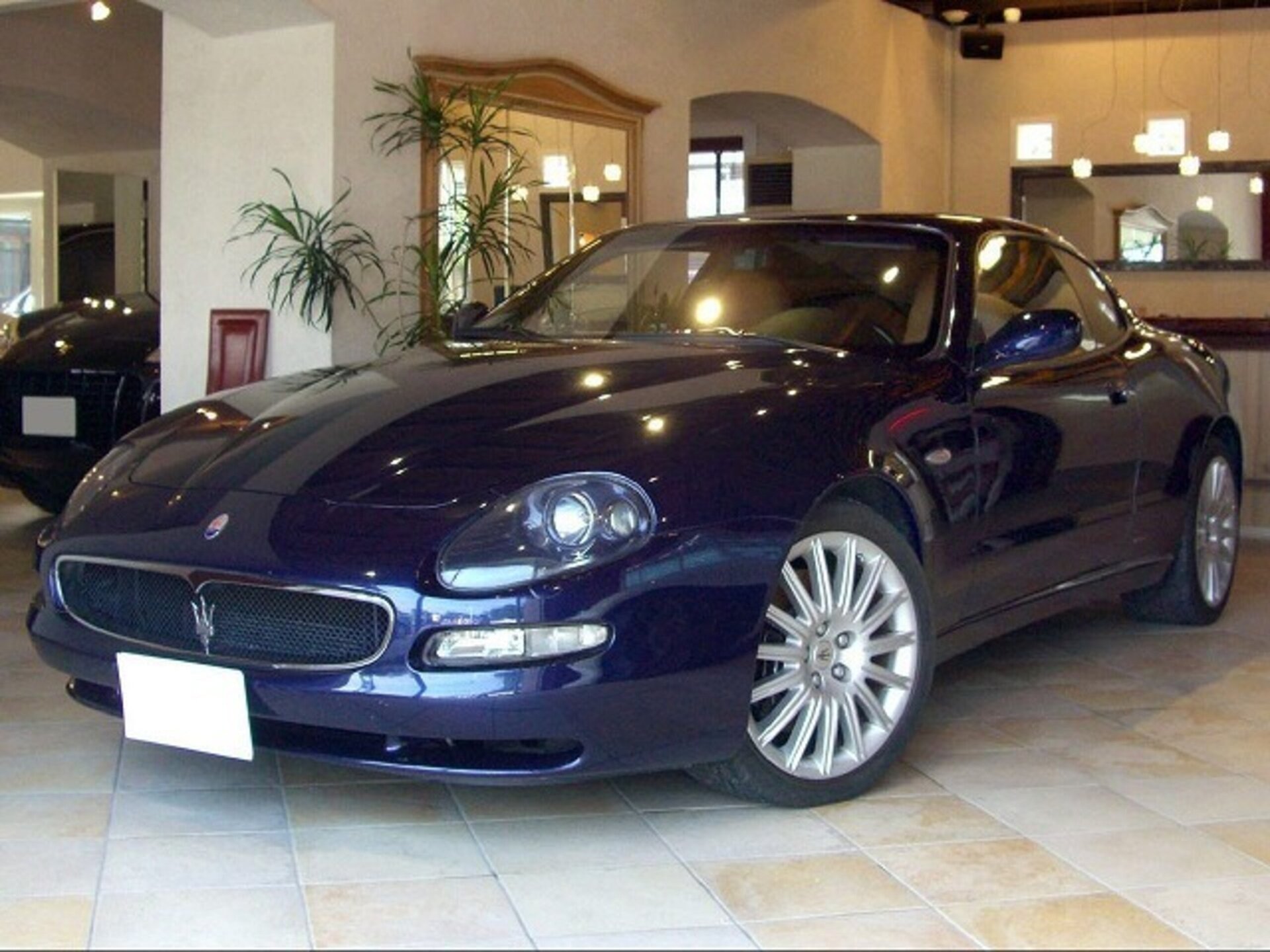 MASERATI COUPE - View 1