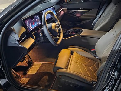 2024 BMW 5 SERIES photo 8