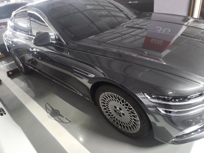 GENESIS G80 (RG3) - 1