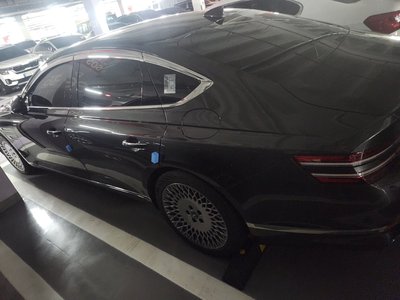 GENESIS G80 (RG3) - 5