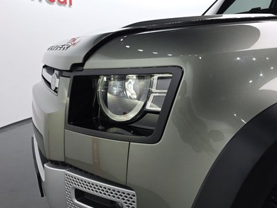 LAND ROVER DEFENDER - 9