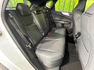 صورة 9 لـ 2023 Lexus NX