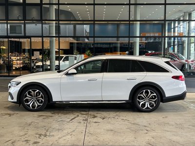 MERCEDES-BENZ E-CLASS - 3