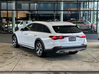 MERCEDES-BENZ E-CLASS - 4