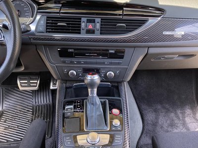2017 AUDI RS6 AVANT — миниатюра 18