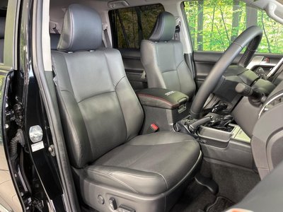 TOYOTA LAND CRUISER - 8