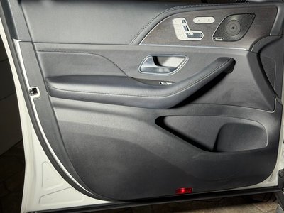 2022 Mercedes-BENZ GLS thumbnail 23