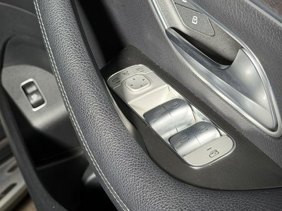 2022 Mercedes-BENZ GLS thumbnail 18