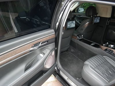 2021 Genesis G90 — миниатюра 11