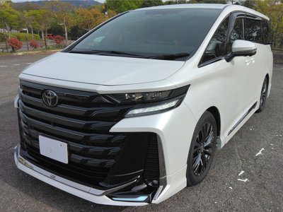 TOYOTA VELLFIRE - 1