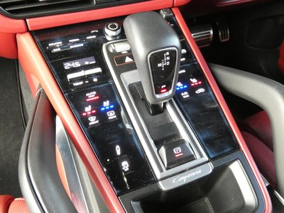 PORSCHE CAYENNE - 10