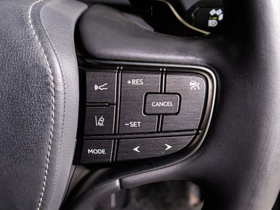 صورة 9 لـ 2019 Lexus LS