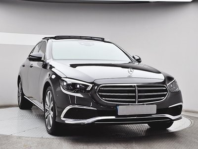 MERCEDES-BENZ E-CLASS - 2