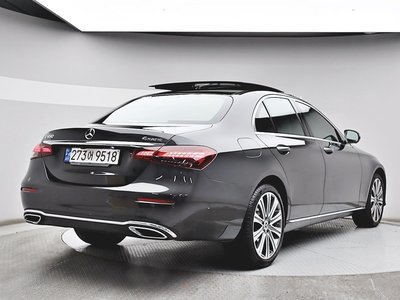 MERCEDES-BENZ E-CLASS - 3