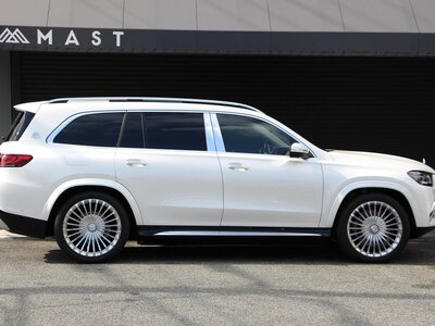 MERCEDES-BENZ GLS MAYBACH 2023 thumbnail 9